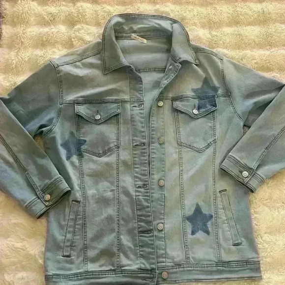 Altar’d State Light Wash Star Jean Jacket - Picture 1 of 7
